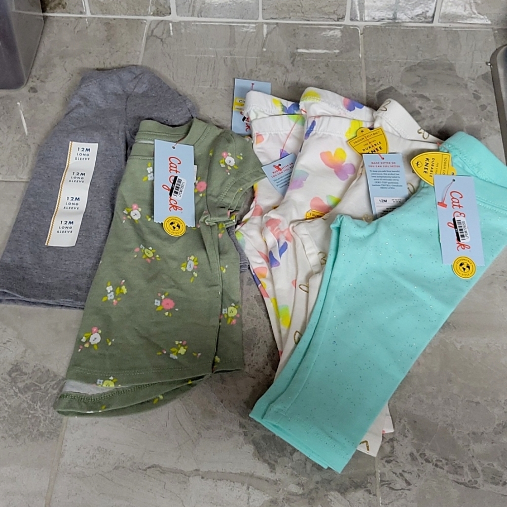 Leggings and shirts